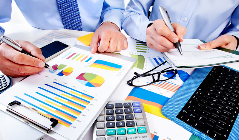 زیر ۳ میلیونیها سال دیگر چقدر حقوق میگیرند؟