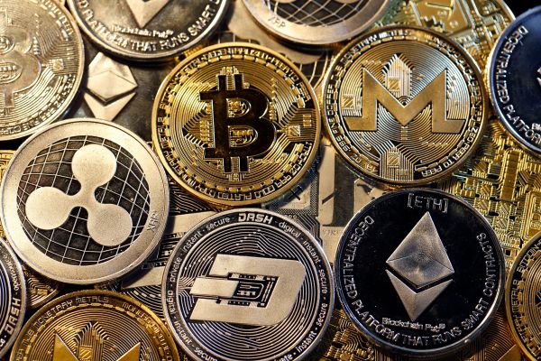 میلیونرهای بیت کوین همچنان سرمایه خود را هودل (HODL) کرده اند!