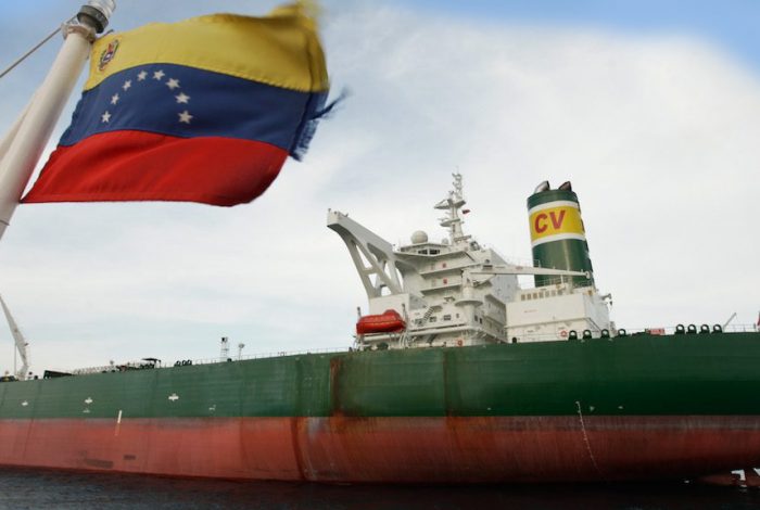 افزایش صادرات نفت ونزوئلا به کوبا در واکنش به تحریم‌های آمریکا