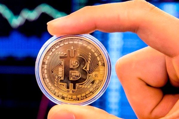 نگاهی بر تاریخ شگفت انگیز فناوری نوظهور و تحول افرین بلاک چین!