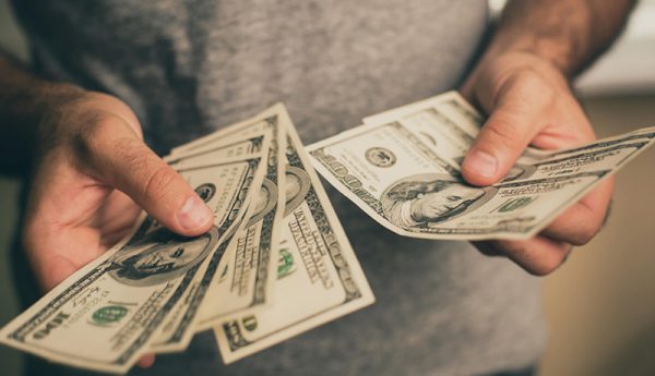بخشی از کاهش قیمت ارز به دلیل بازگشت ارز صادراتی است
