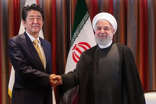 روایت بلومبرگ از دلایل سفر نخستوزیر ژاپن به ایران
