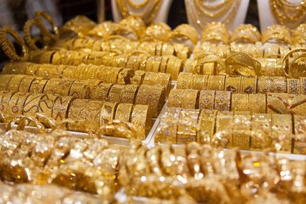 قیمت طلا به پایینترین سطح یک هفته اخیر رسید