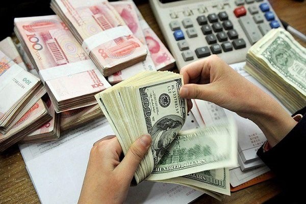 قیمت روز ارزهای دولتی ۹۸/۰۴/۲۴| یورو و پوند ارزان شد