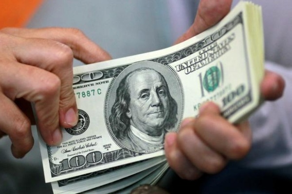 دلار وارد کانال ۱۱ هزار تومانی شد
