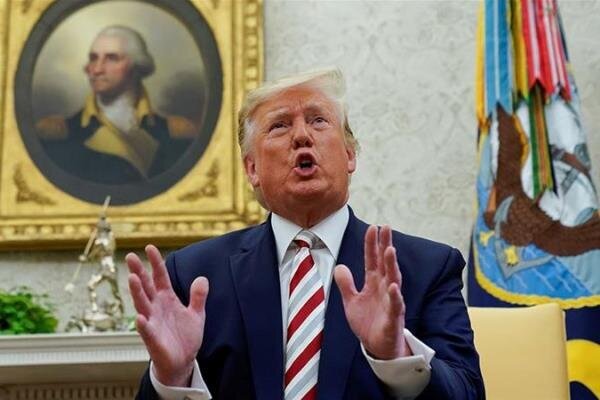 ترامپ: با بمب هستهای به توفان حمله کنیم