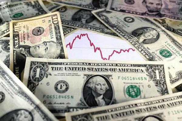 دلار یک‌ماهه ۵.۸ درصد ارزان شد