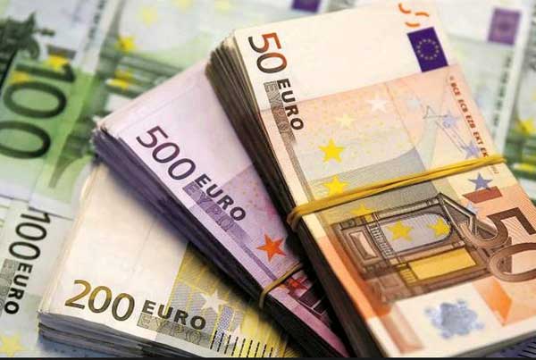 نرخ رسمی یورو و پوند افزایش یافت (23 شهریور ماه)