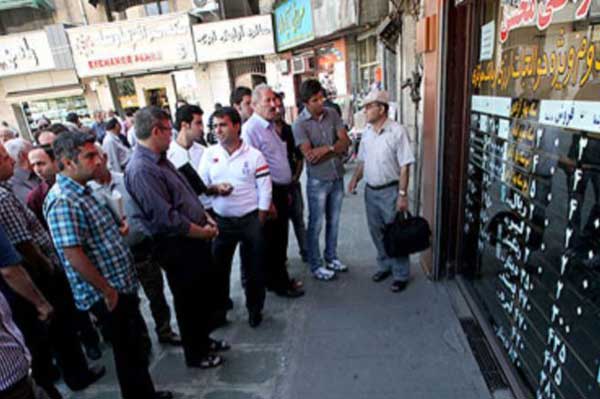 دلار در بازار آزاد ارزان‌تر از صرافی‌های بانکی شد