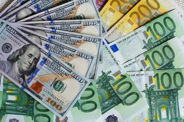 دلار ۱۱۵۰۰ تومان ثابت ماند / قیمت ارز صرافی ملی ۹۸/۷/۹