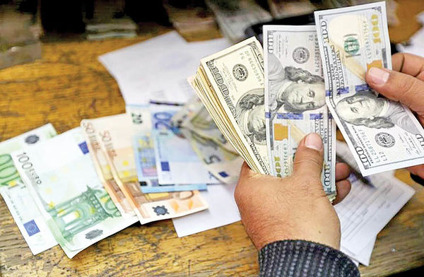 حرکت دلار به سمت سطح مقاومتی جدید / ۲ عامل رشد تقاضا در بازار ارز