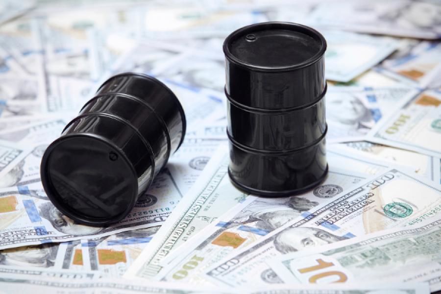 پیش بینی قیمت 62 دلار و 50 سنتی نفت در سال 2020