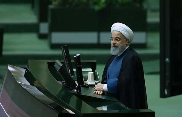 رییس جمهوری برای تقدیم لایحه بودجه ۹۹ در مجلس حاضر شد