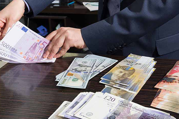 ساعت کار صرافی‌های بانکی افزایش یافت