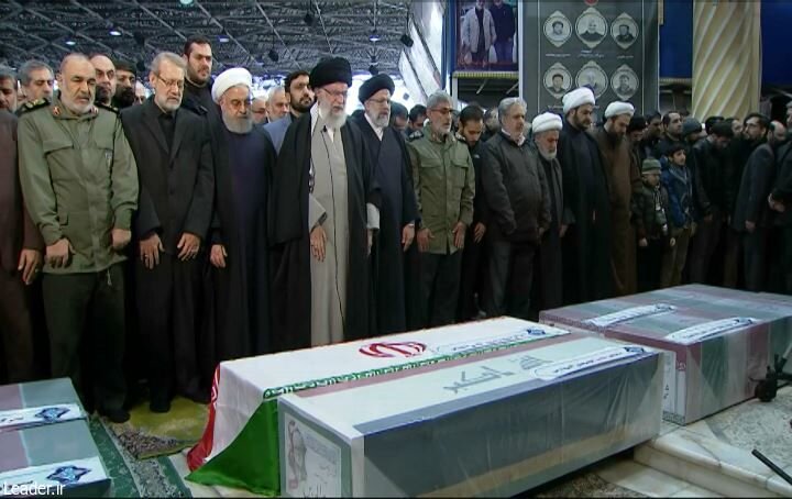 بازتاب تشییع پیکر سردار سلیمانی در رسانه‌های خارجی؛ میلیون‌ها نفر با شعار مرگ بر آمریکا روانه خیابان‌ها شدند