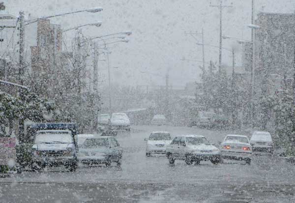 برف و باران تا ساعاتی دیگر در سطح پایتخت/ باران‌های پرحجم در فارس و کرمان