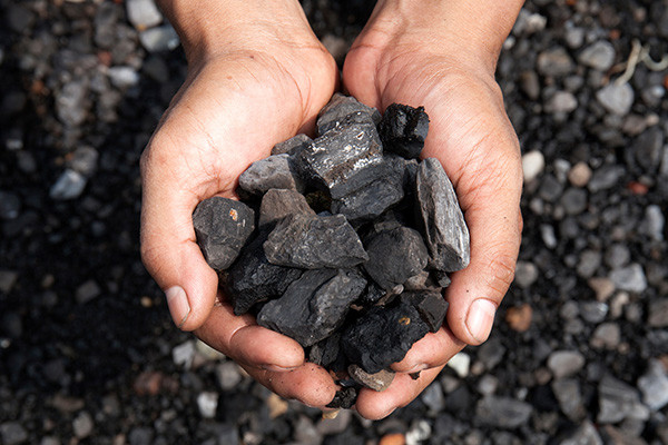 سنگ آهن ۶۵درصد به بالای ۱۰۹دلار رسید/زغالسنگ ۱۴۰دلار قیمت خورد