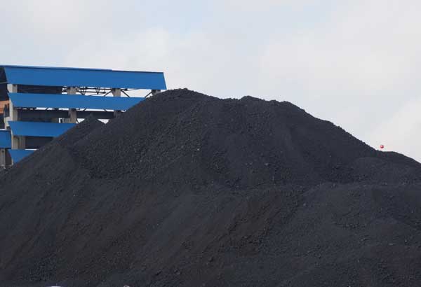 نرخ کنسانتره سنگ آهن به بالای ۱۰۵دلار رسید/قیمت جهانی زغالسنگ افزایشی شد