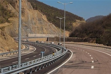 قطعه یک آزادراه تهران-شمال زیر بار ترافیک رفت/نرخ 40 هزار تومانی عوارض